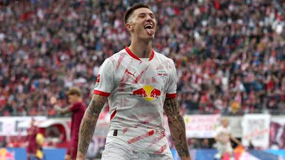 Article image:Isak, Gyokeres or Sesko: Which striker should Arsenal be trying to sign?